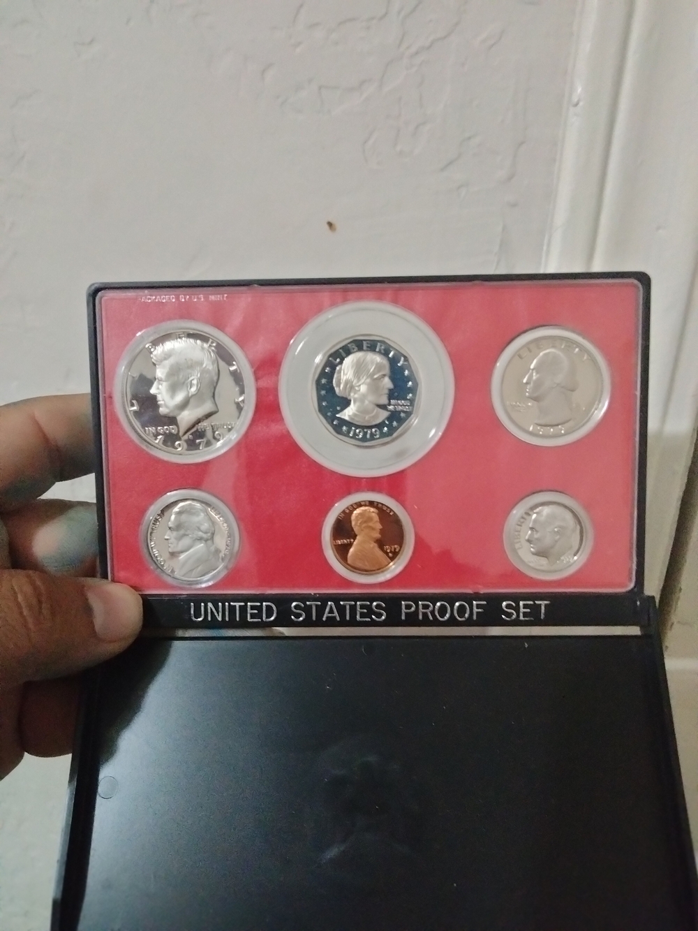 United States 1979 Proof Set - Red Display - Unbranded